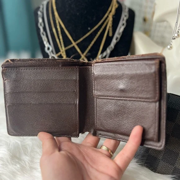 2 Louis Vuitton Mens Wallet - Picture 6 of 12